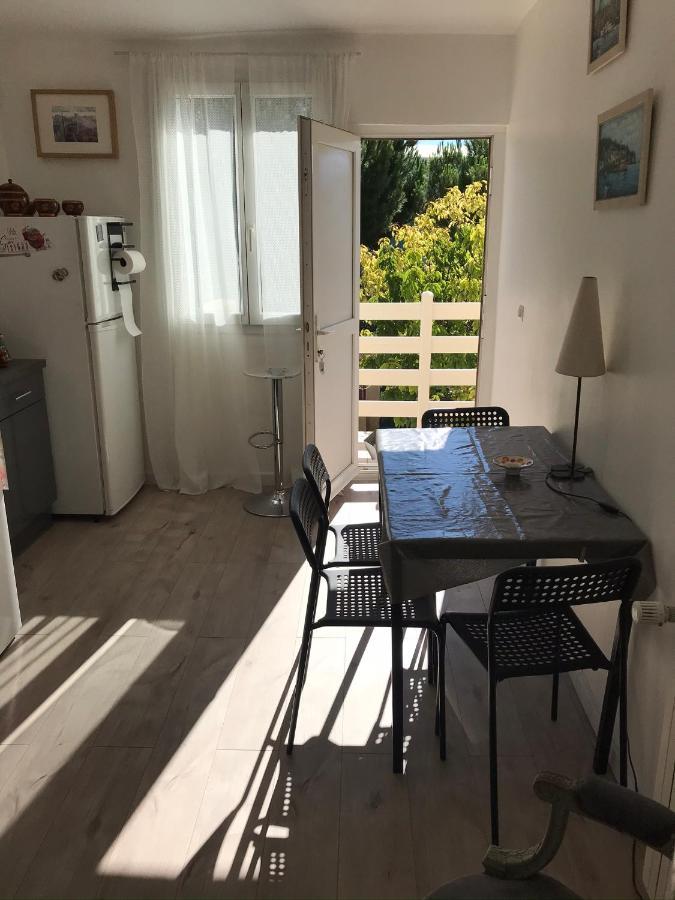 La Favola Apartment เมซ ภายนอก รูปภาพ